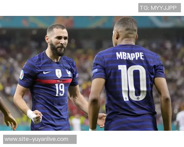 姆巴佩领衔法国队冲击世界杯冠军展现足球天赋与团队精神的完美结合